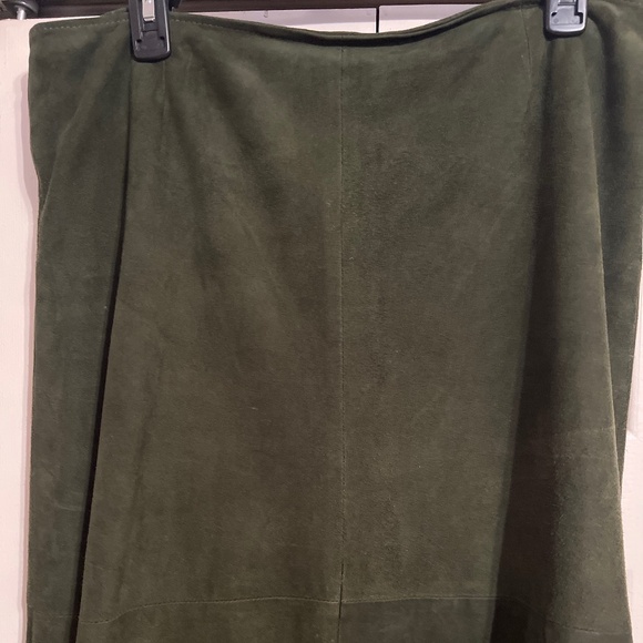Vintage Suede Maxi skirt - Picture 3 of 10